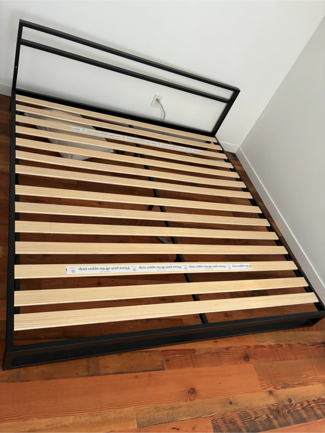 King Bed Frame, Black Metal Bed Frame with Wooden Slats - photo 2