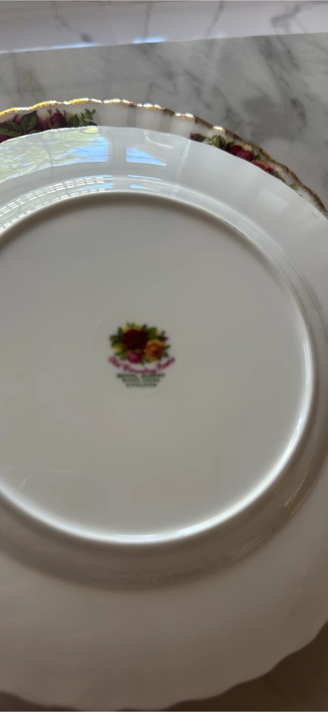 Royal Albert Old Country Roses Plates (Set of 6) - photo 3