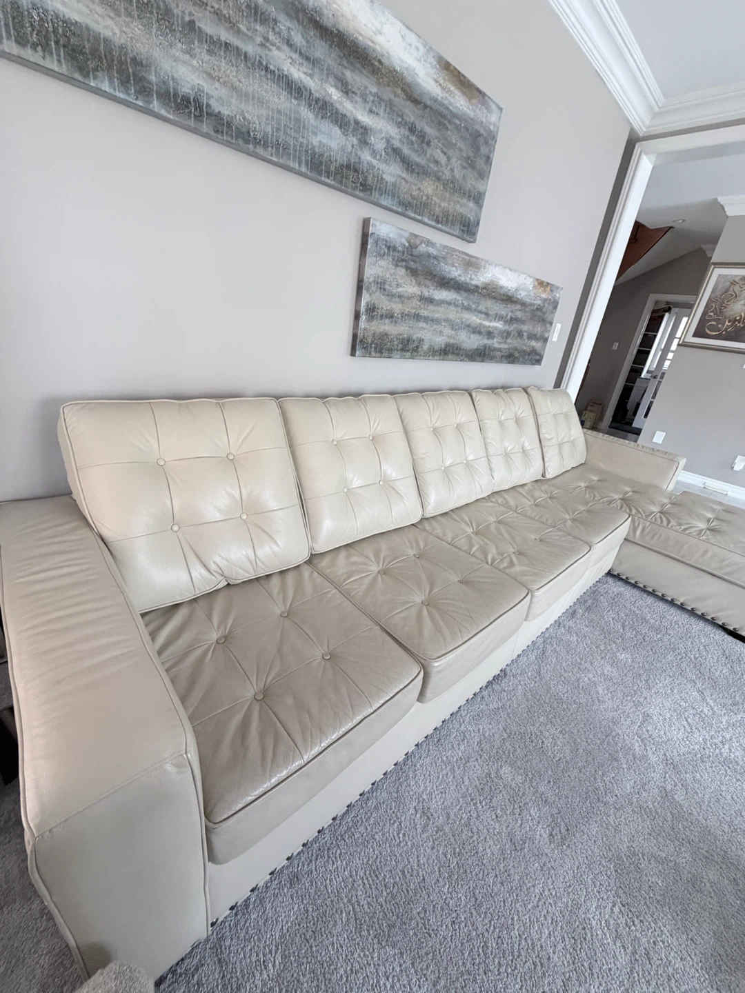 Cream Leather Tufted Sectional Sofa - photo 5