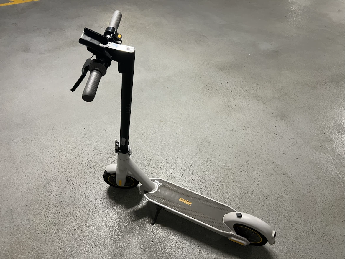 E Scooter Segway Ninebot G30LP