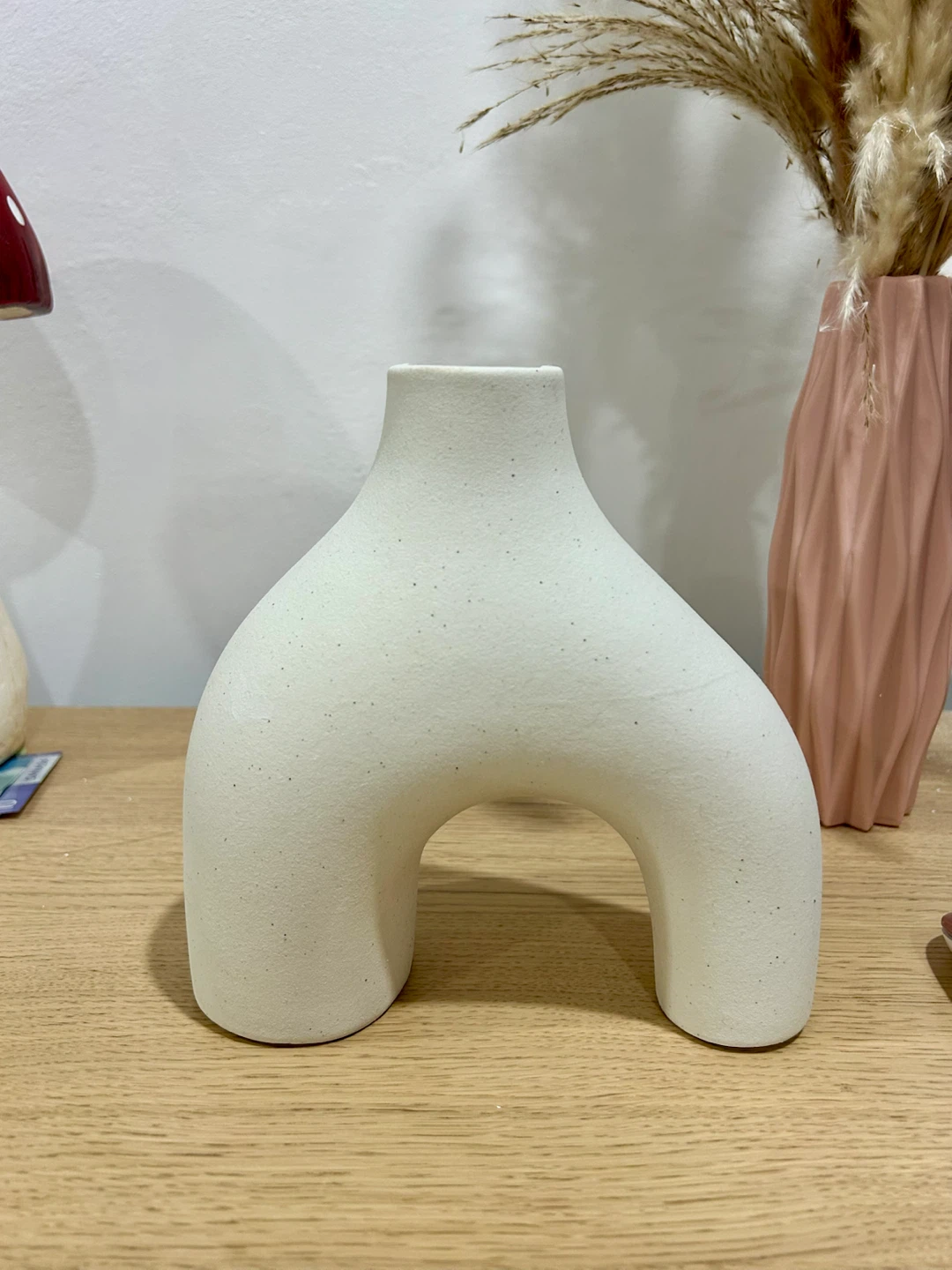 Anko Soft Arch Vase - White