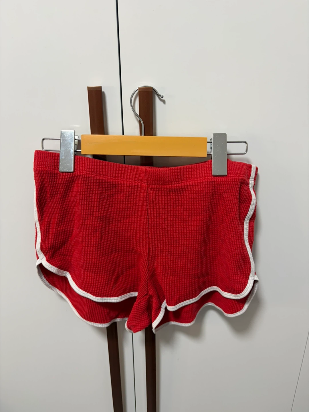 Tna Red Athletic Shorts Size S