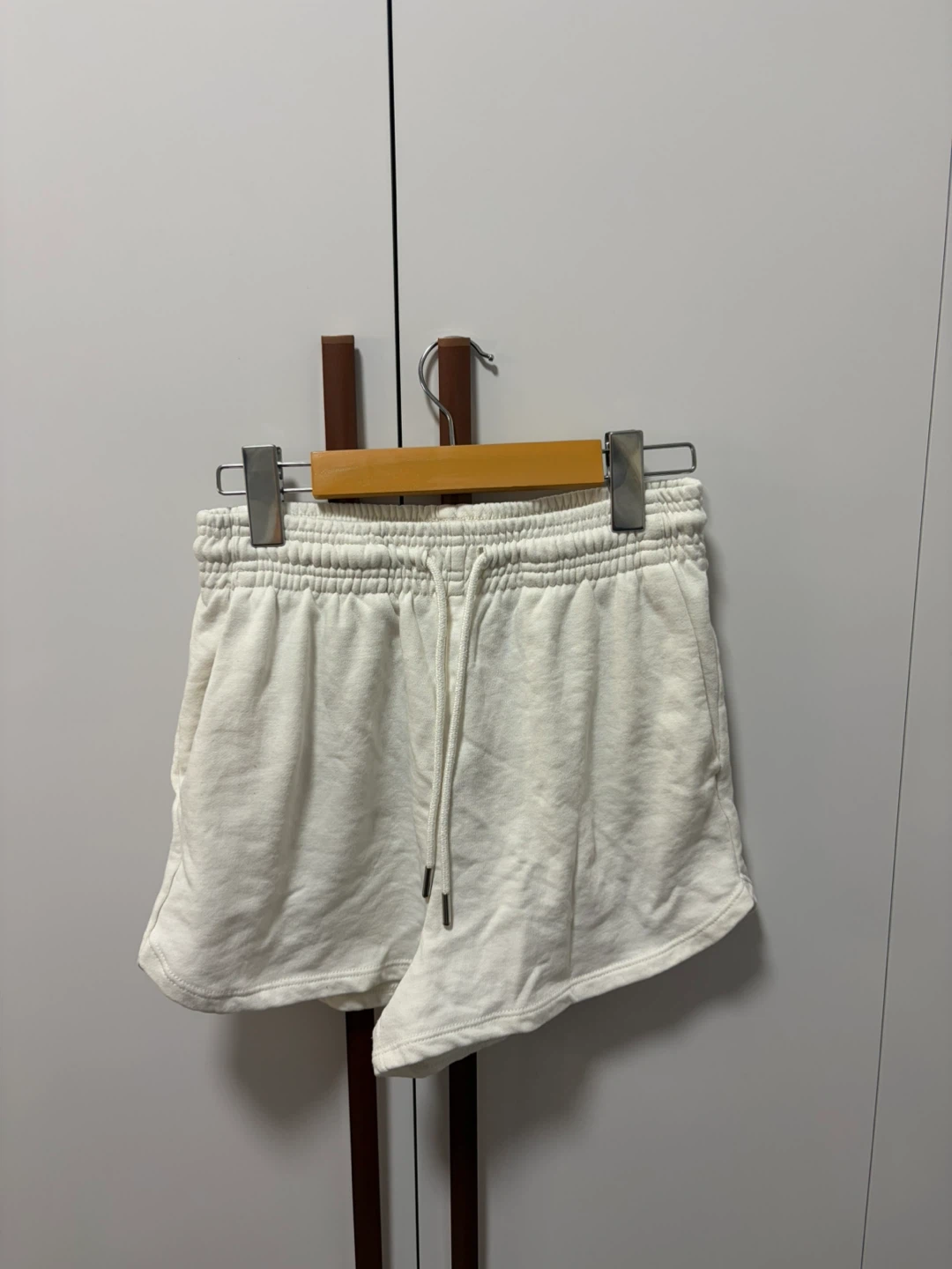 H&M Women's Cream Sweat Shorts Size XS