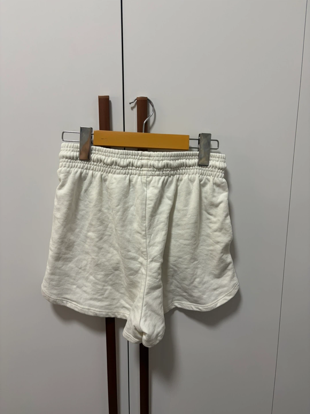 H&M Women's Cream Sweat Shorts Size XS - photo 2