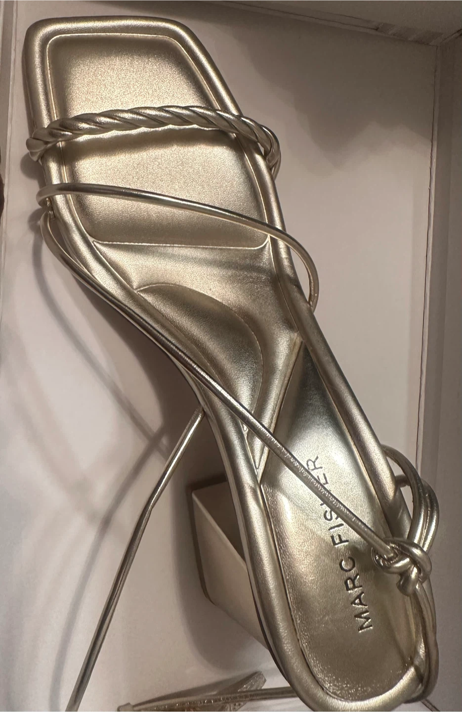 Marc Fisher Meggiane Sandals - Size 9.5 - photo 3