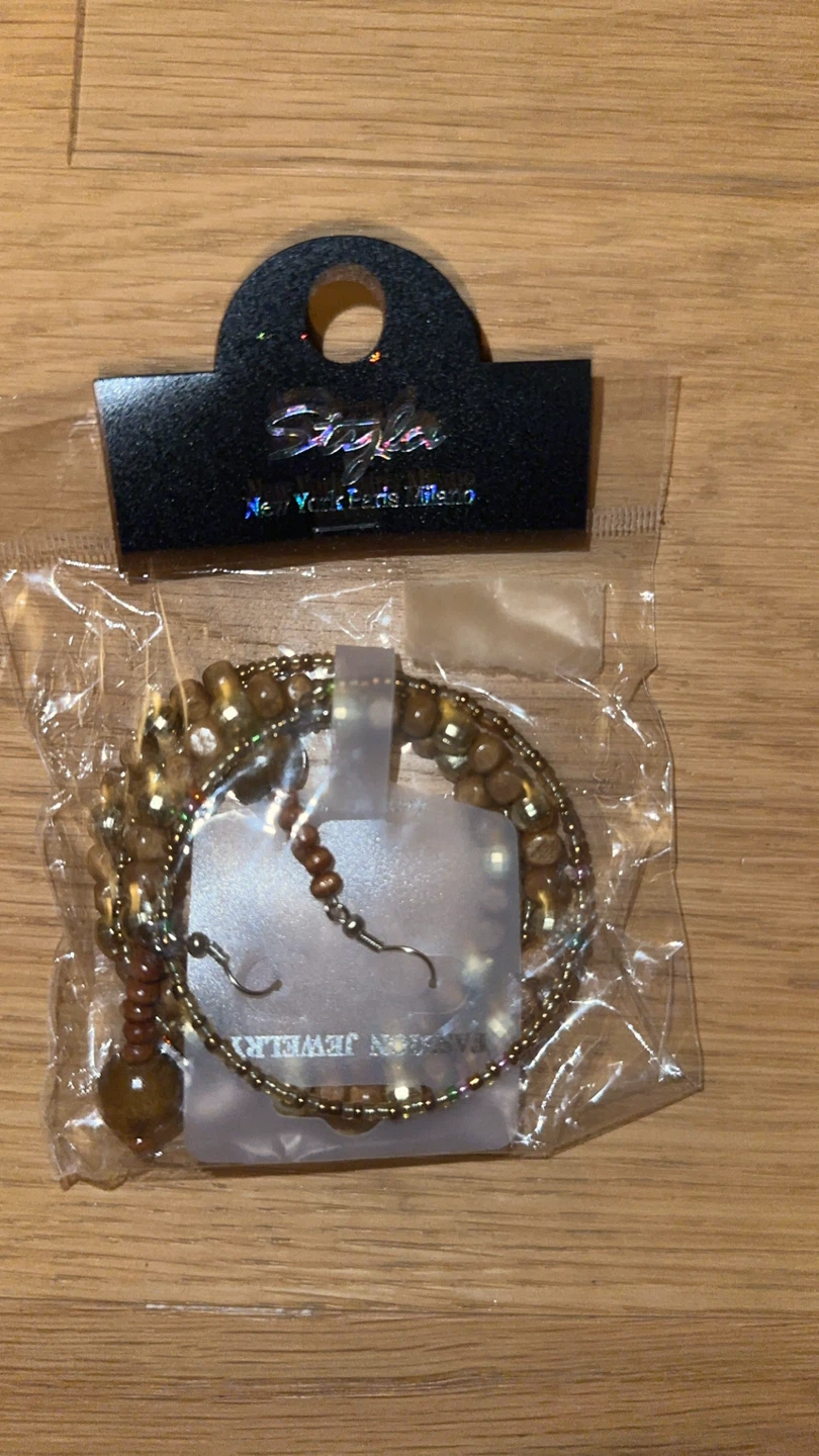 Style Co. Bracelet and Earring Set