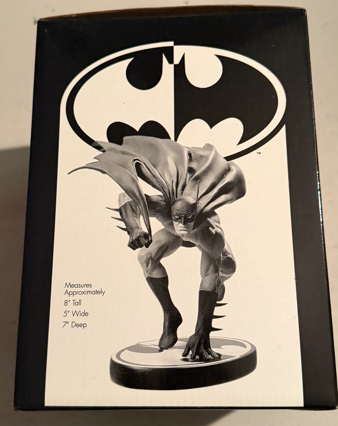 DC Direct Batman Black and White Statue by Joe Kubert - photo 5