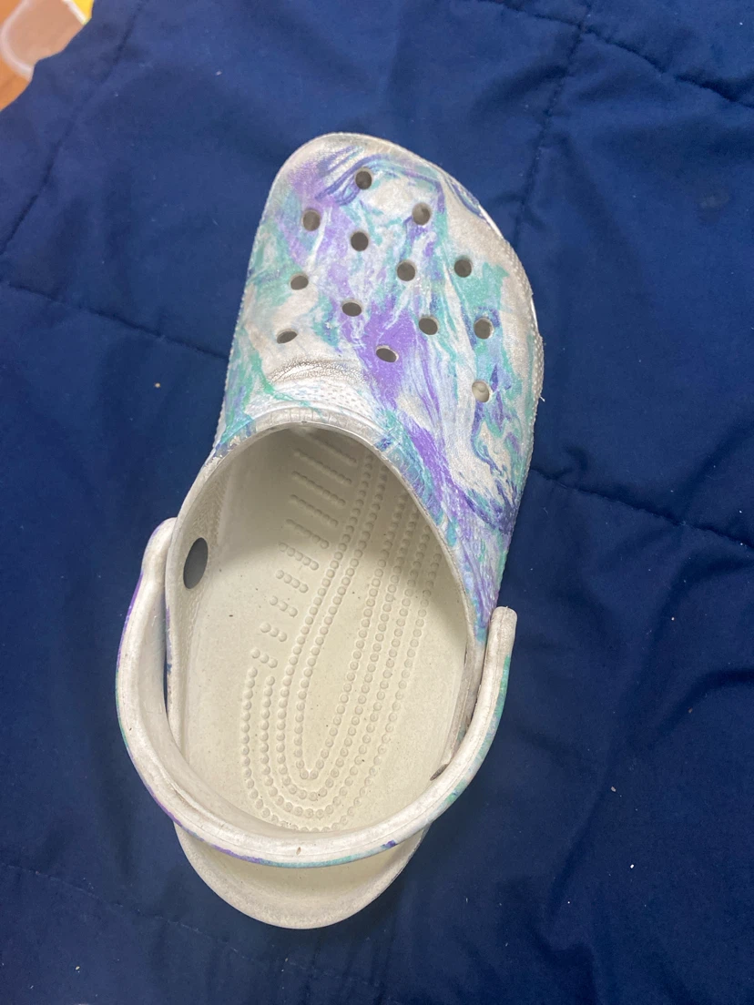 Crocs Clogs Swirl Pattern Size 8
