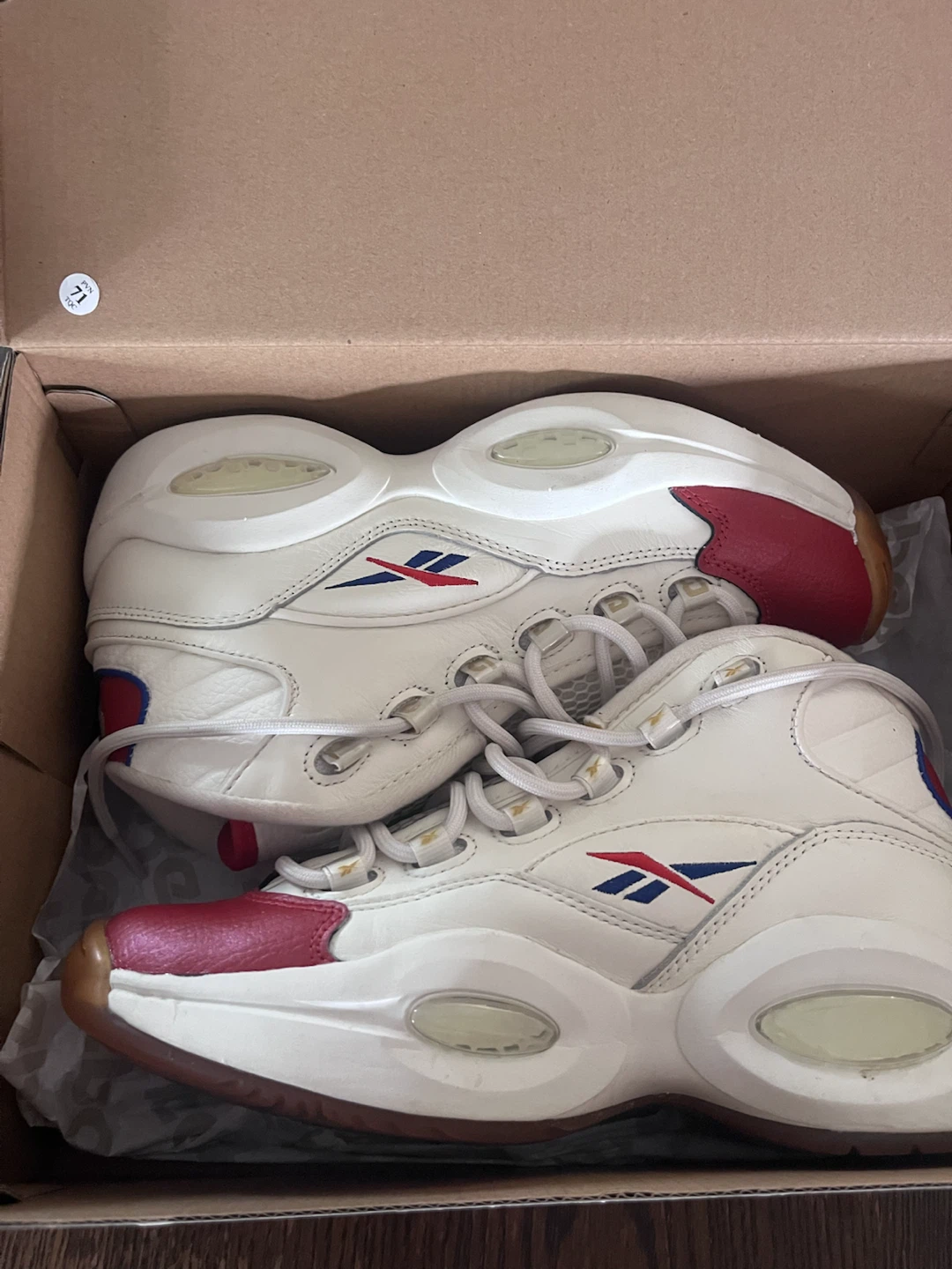 iverson question mid size 8 shoes