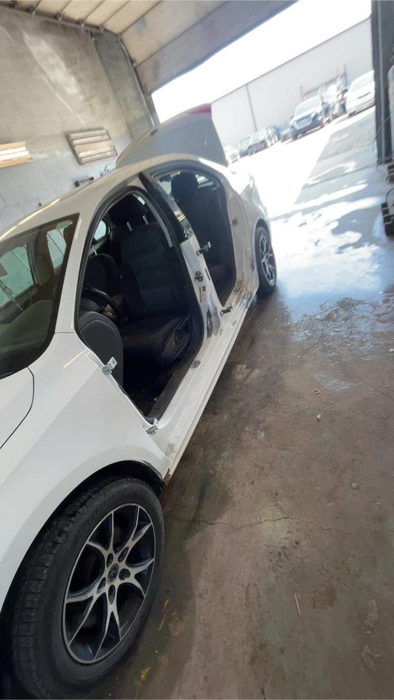 AUTO BODY REPAIR - photo 3
