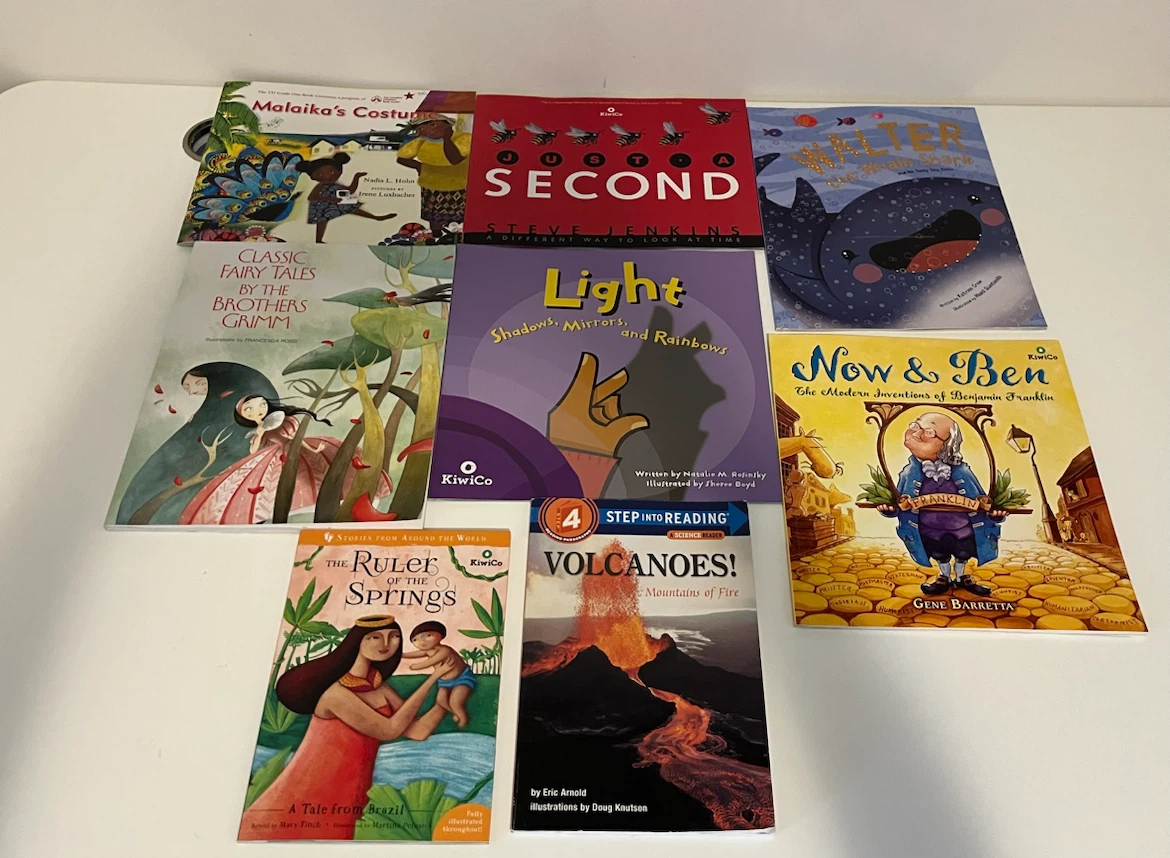 Assorted Children's Books - photo 2