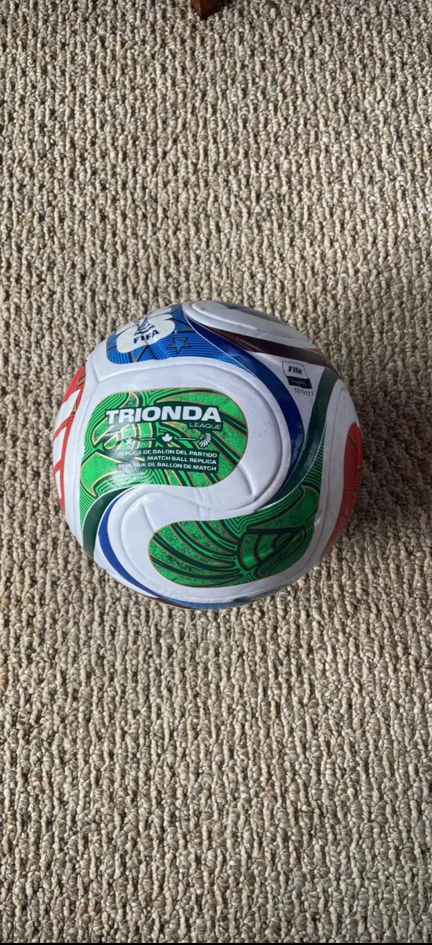 TRIONDA FIFA League Soccer Ball