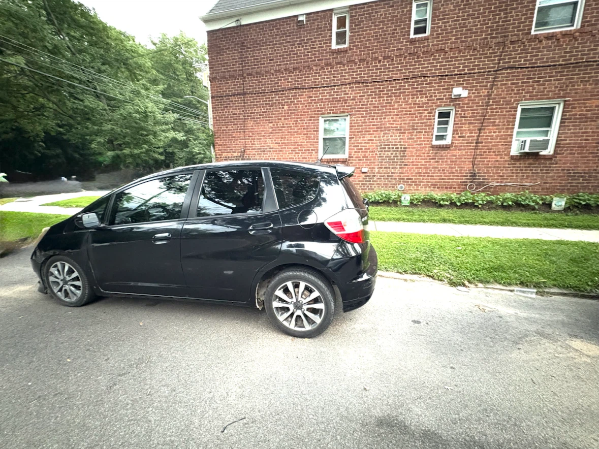2013 Honda fit Hatchback Sport - photo 3