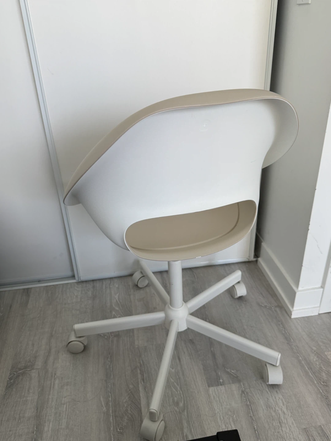 White and Tan Swivel ikea Office Chair - photo 3