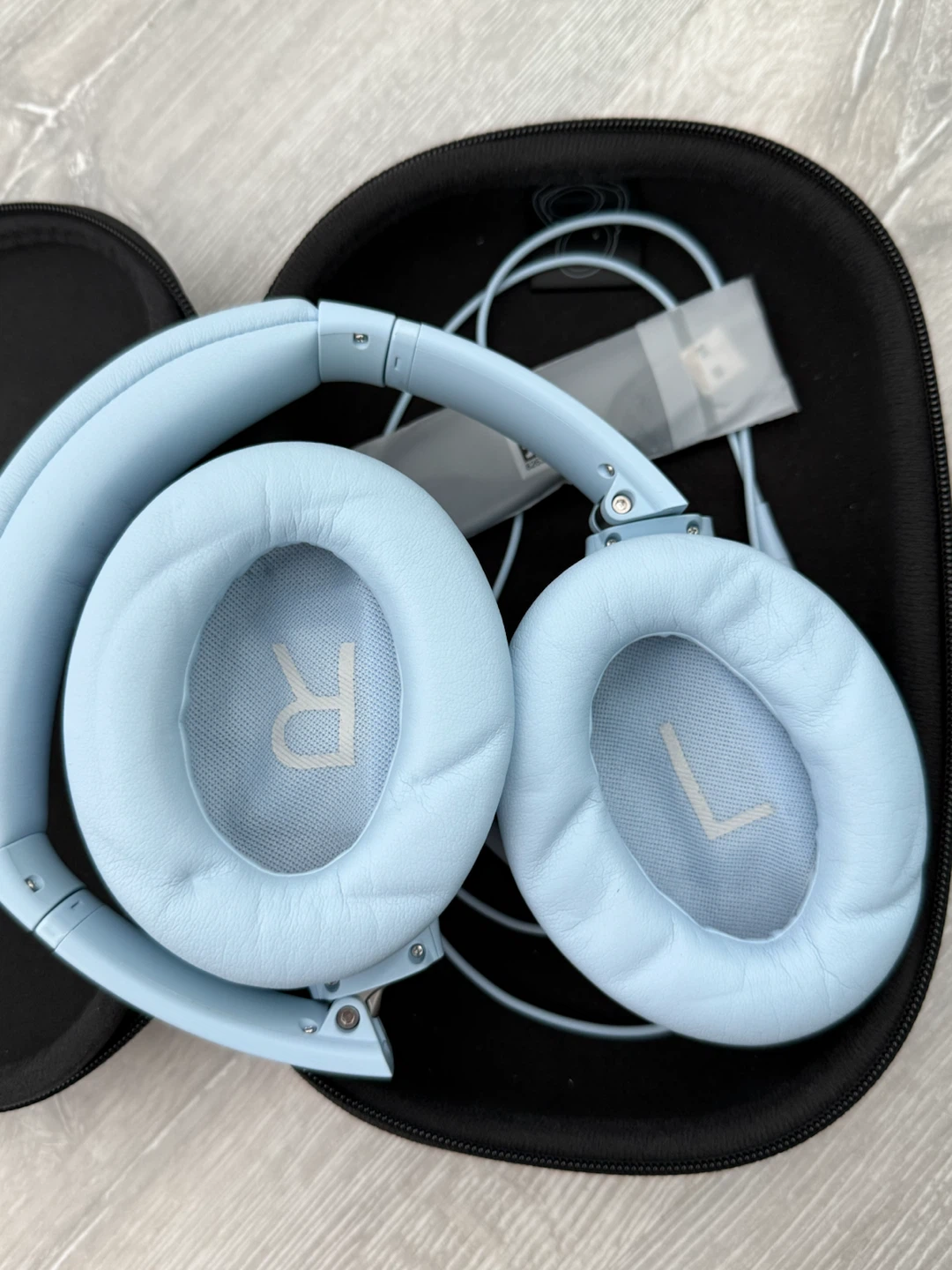 Bose QuietComfort 35 II Light Blue Noise Cancelling Headphones - photo 2