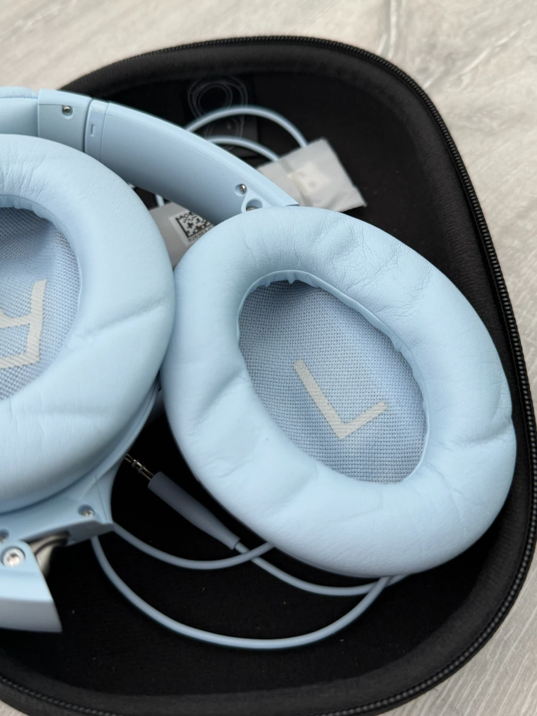 Bose QuietComfort 35 II Light Blue Noise Cancelling Headphones - photo 3