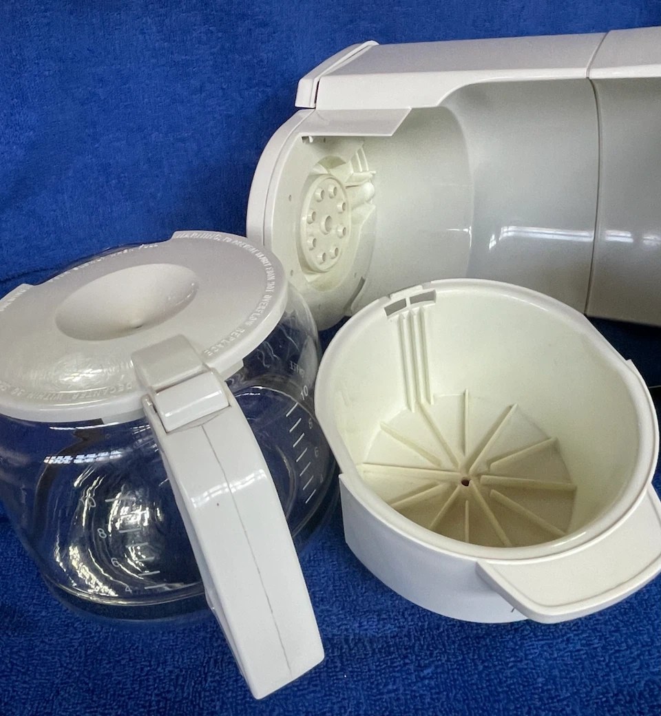 Mr. Coffee 10 Cup Coffeemaker - photo 3