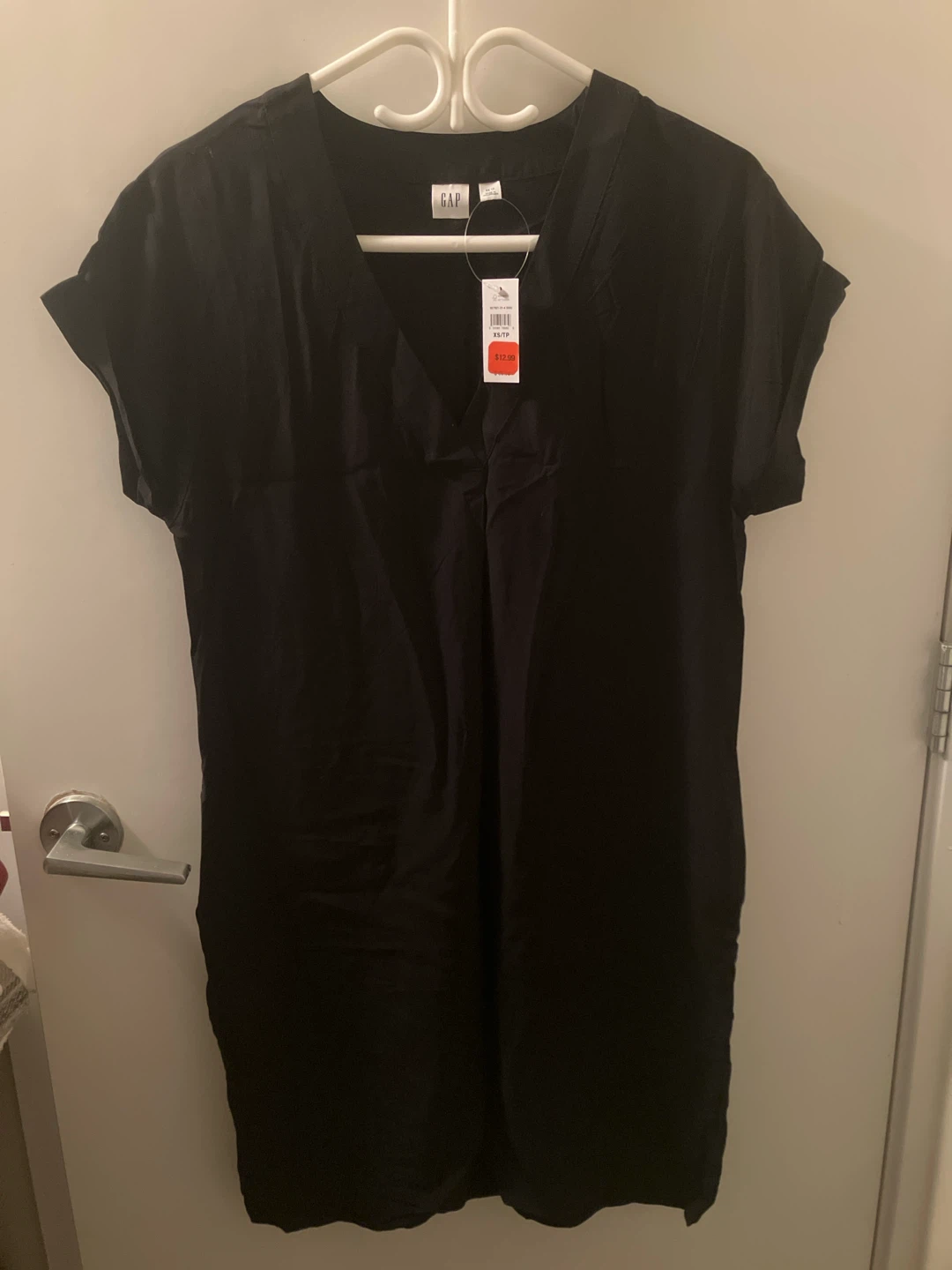 GAP Black V-Neck Dress XS/TP