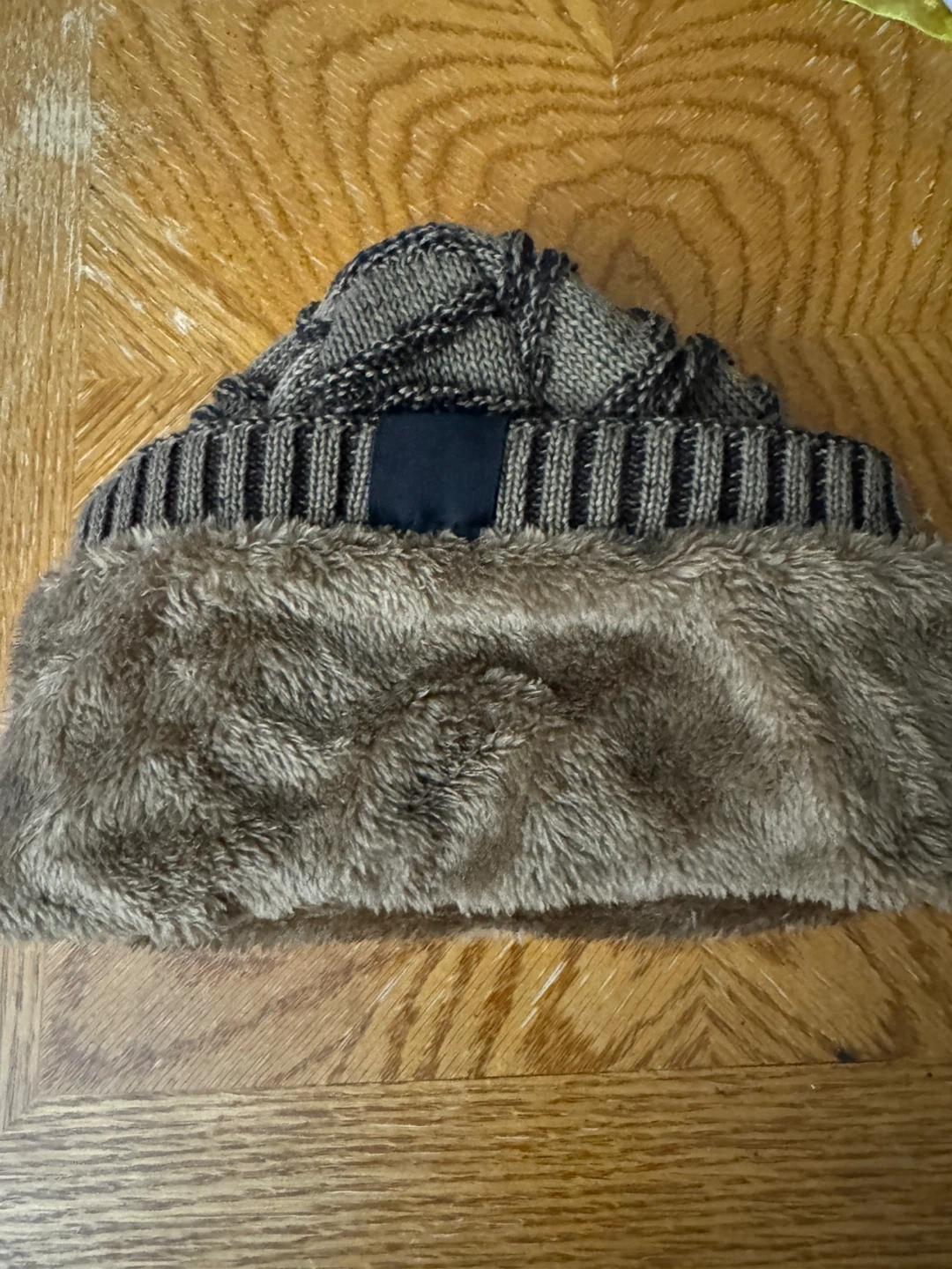 Brown Knit Beanie with Star Patch - photo 4