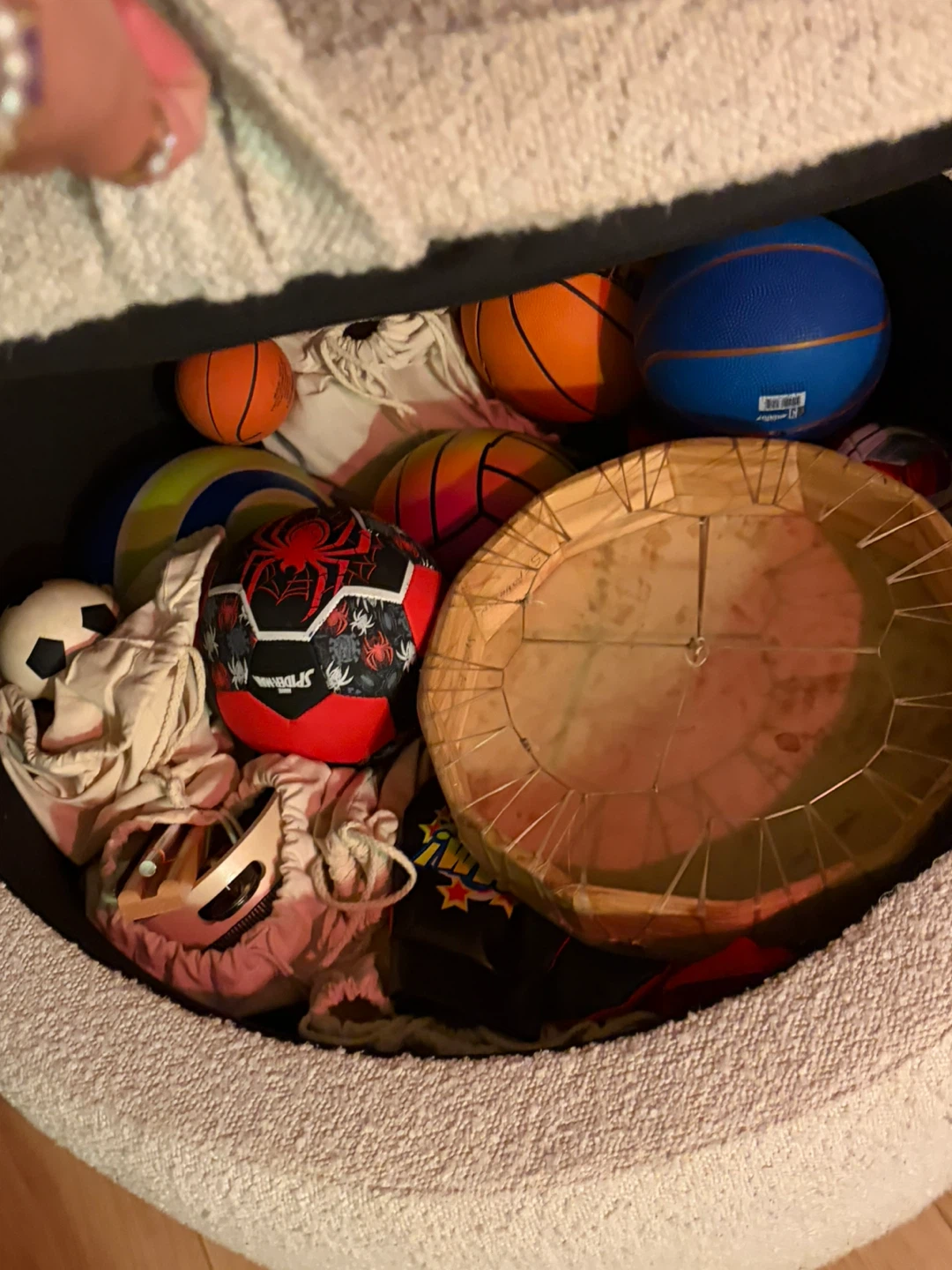 Round Storage Ottoman Pouf - photo 2