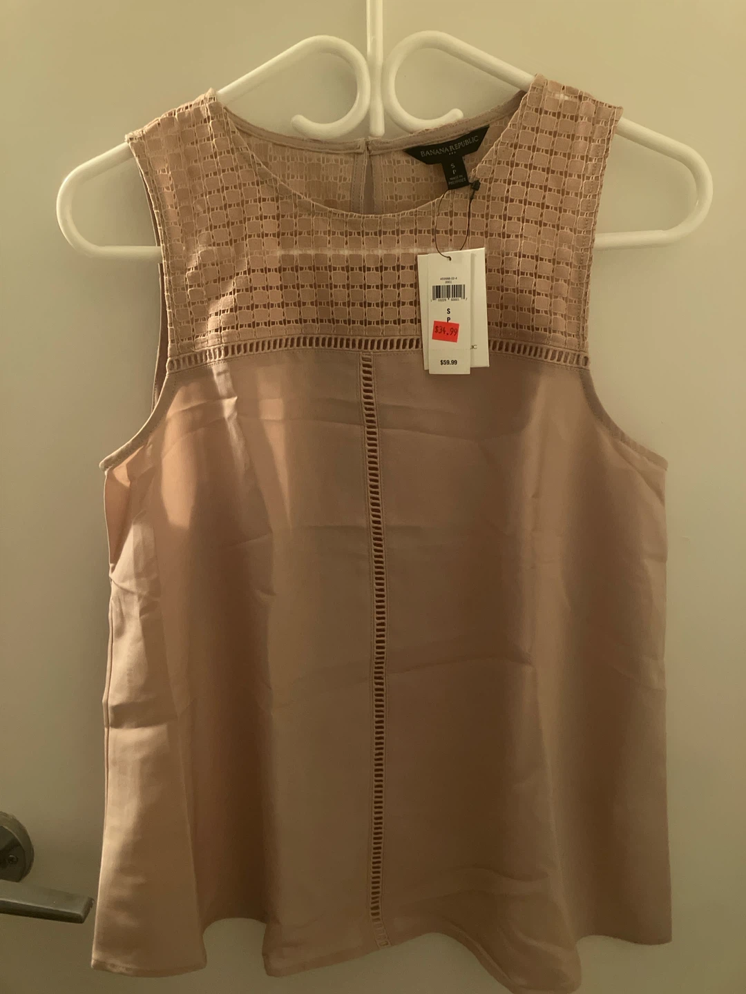 Banana Republic Sleeveless Lace Trim Top