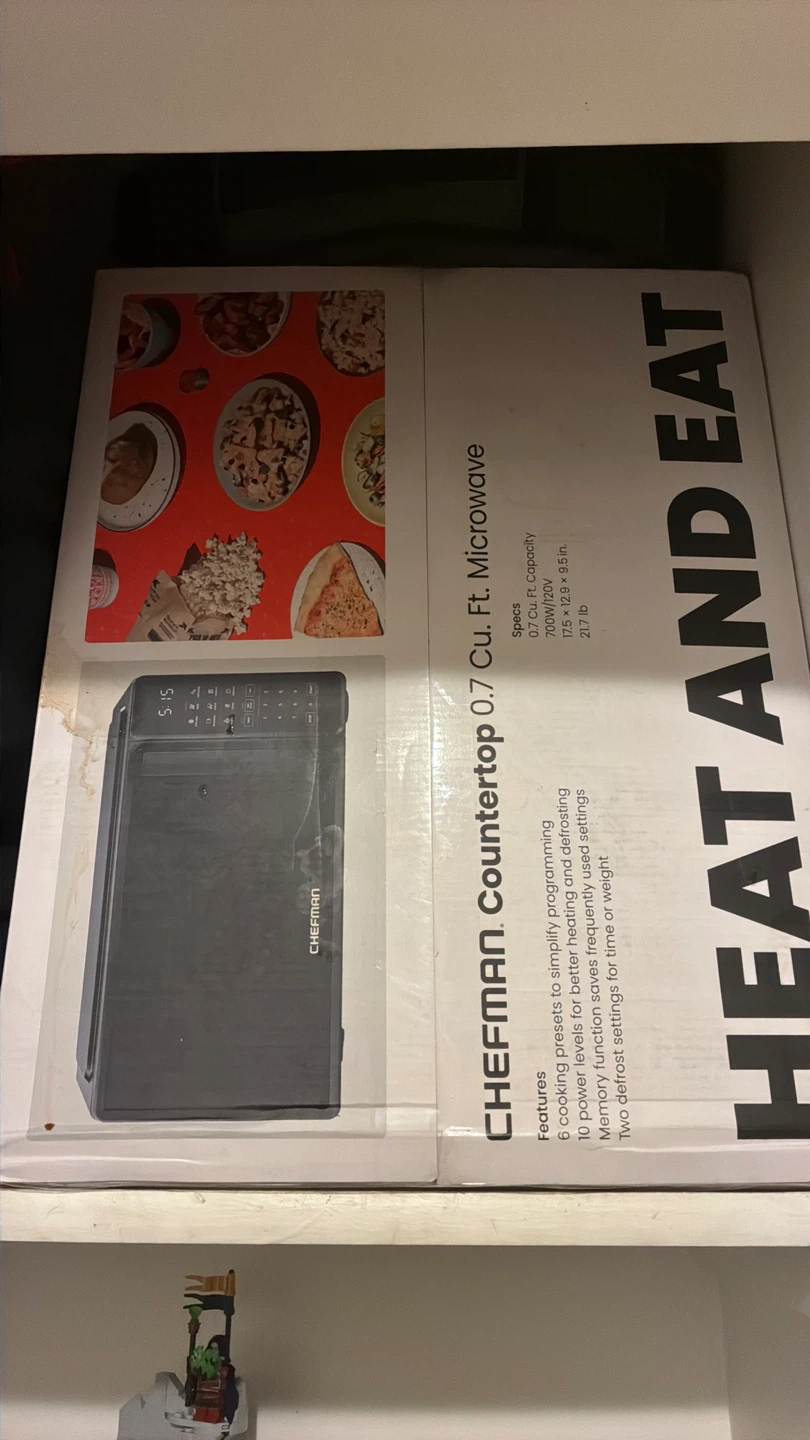 Chefman 0.7 Cu. Ft. Black Countertop Microwave