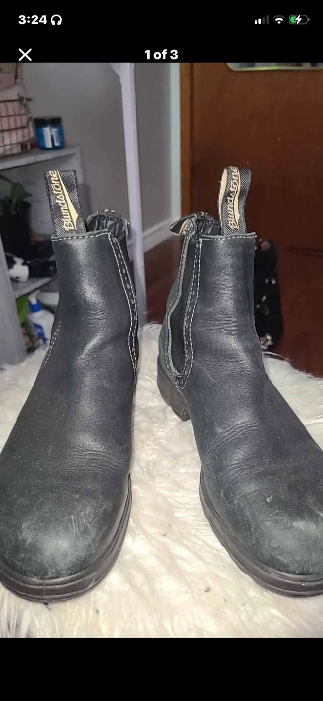 Blundstone Black Leather Chelsea Boots