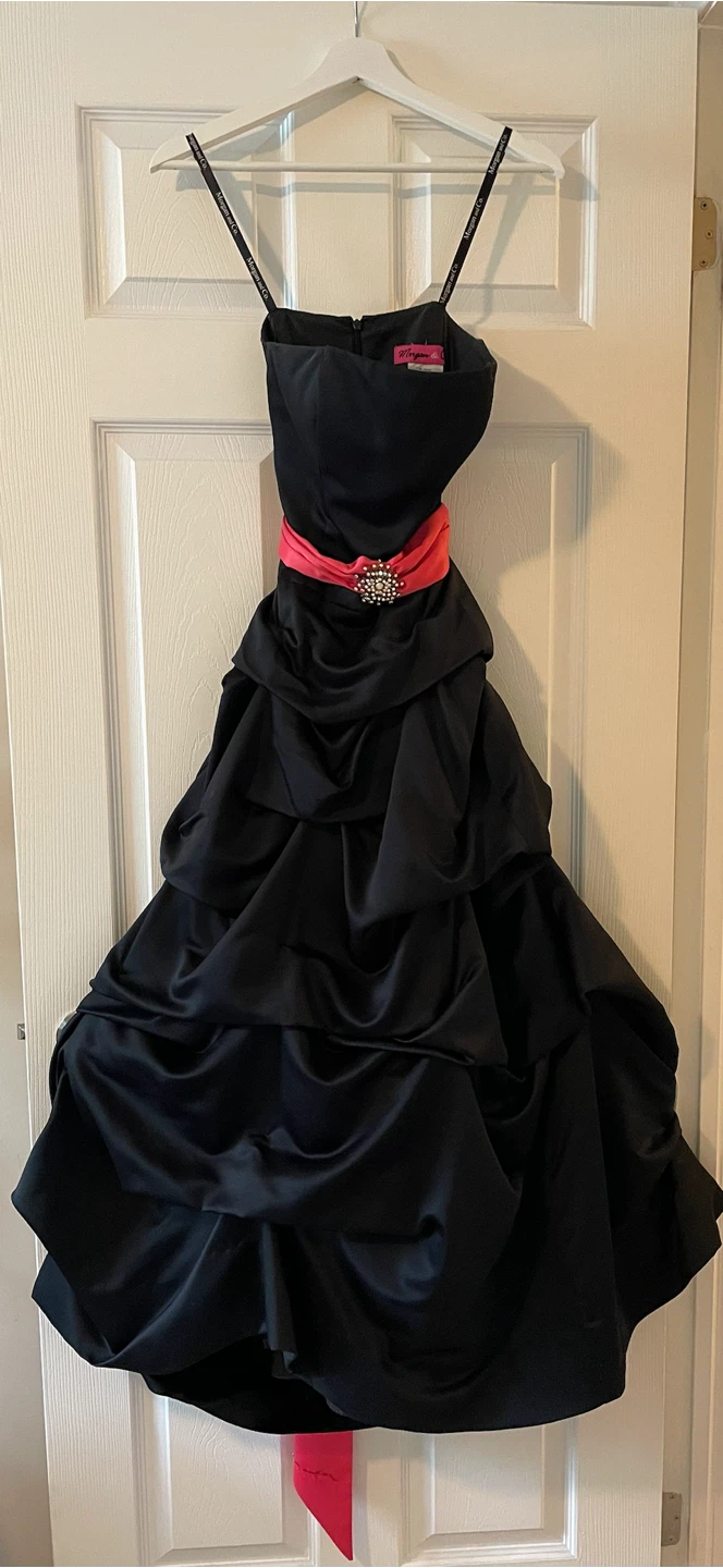 Morgan and Co. Black & Pink Formal Dress