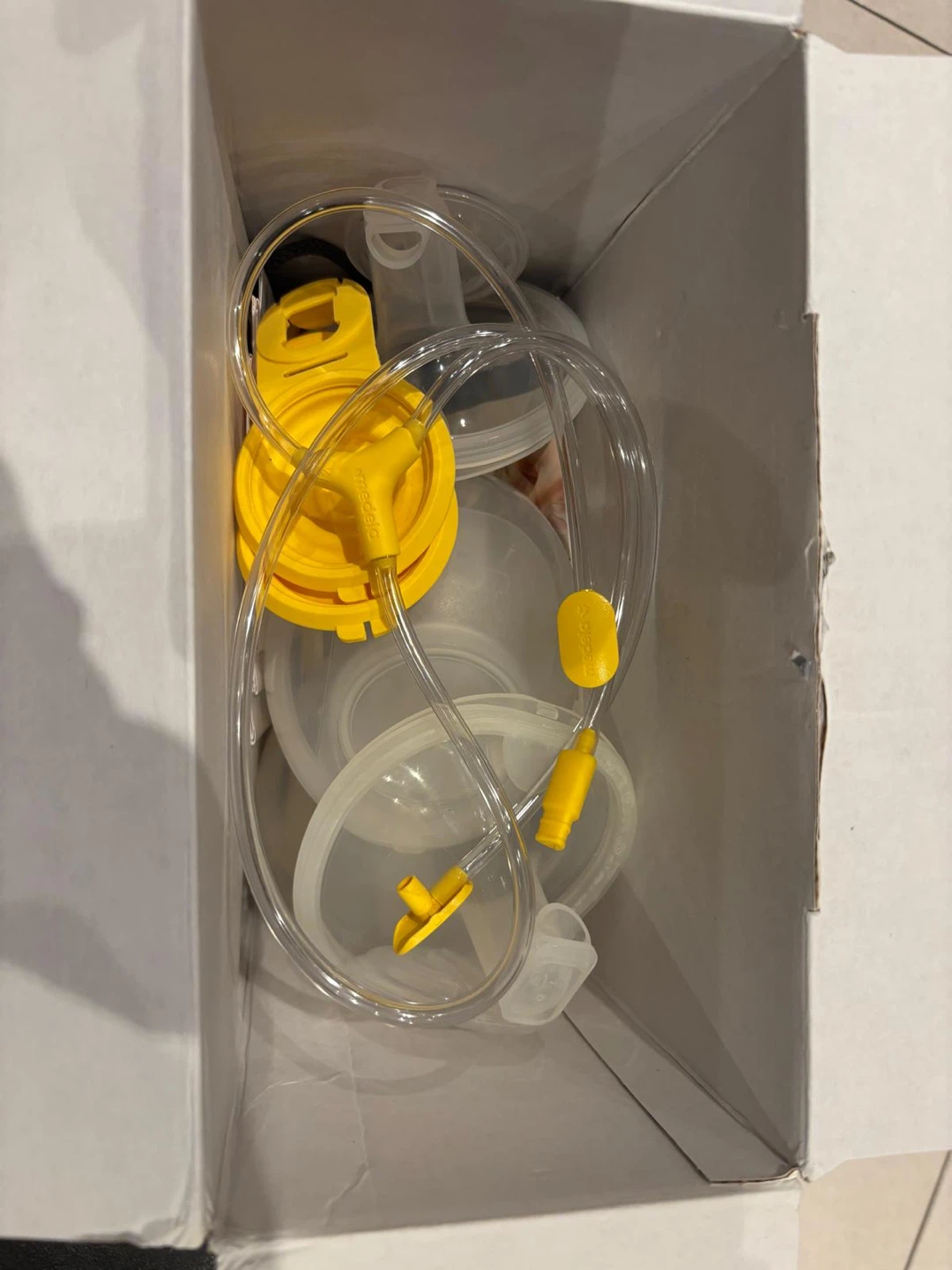 Medela Freestyle Hands-Free Electric Breast Pump - photo 2