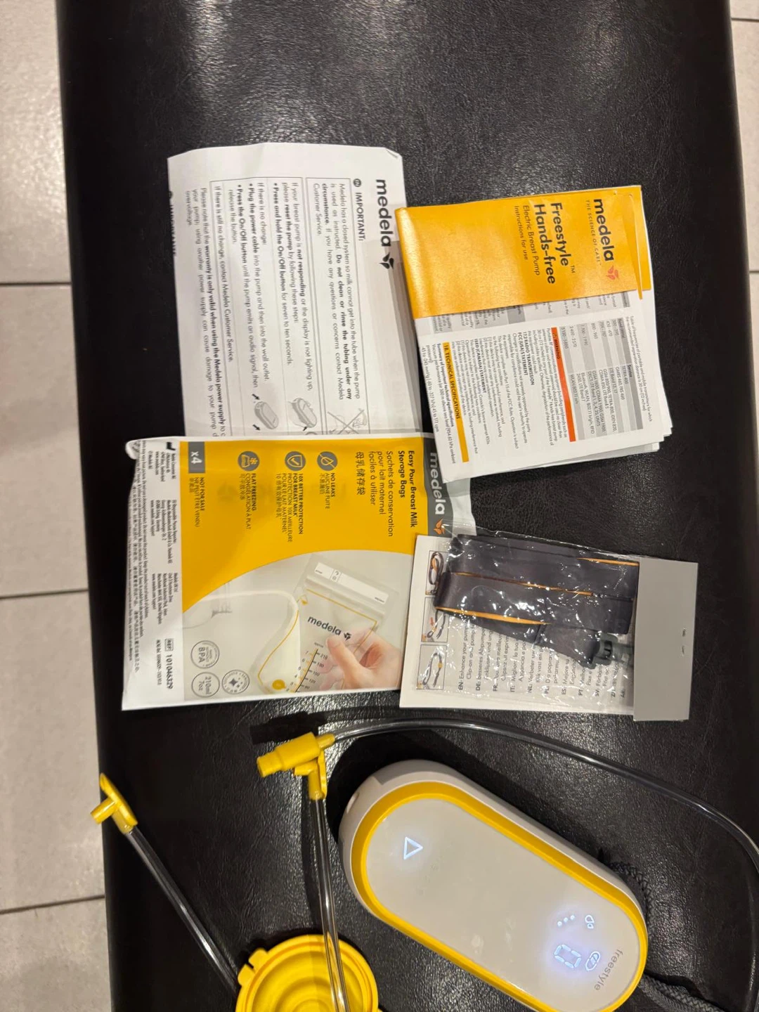 Medela Freestyle Hands-Free Electric Breast Pump - photo 4