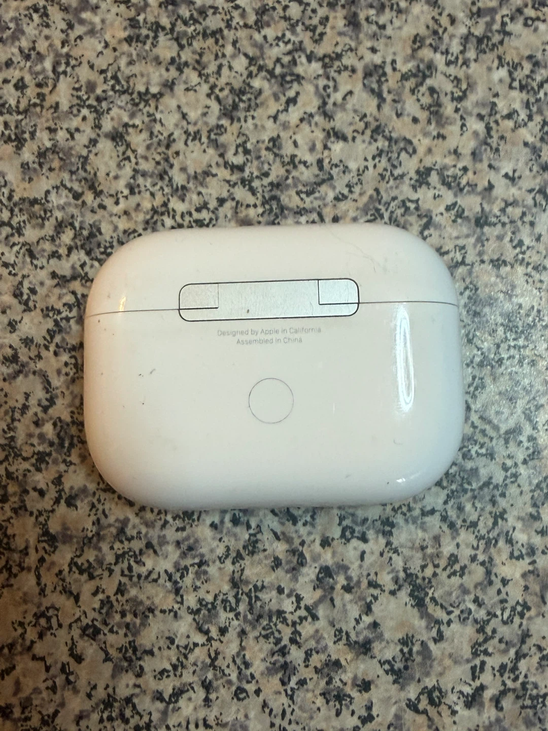 Real Apple AirPods Pro (2nd generation) Charging Case - photo 2