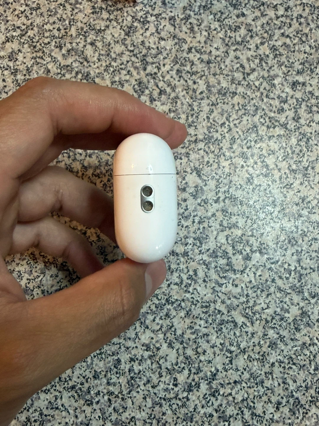 Real Apple AirPods Pro (2nd generation) Charging Case - photo 3