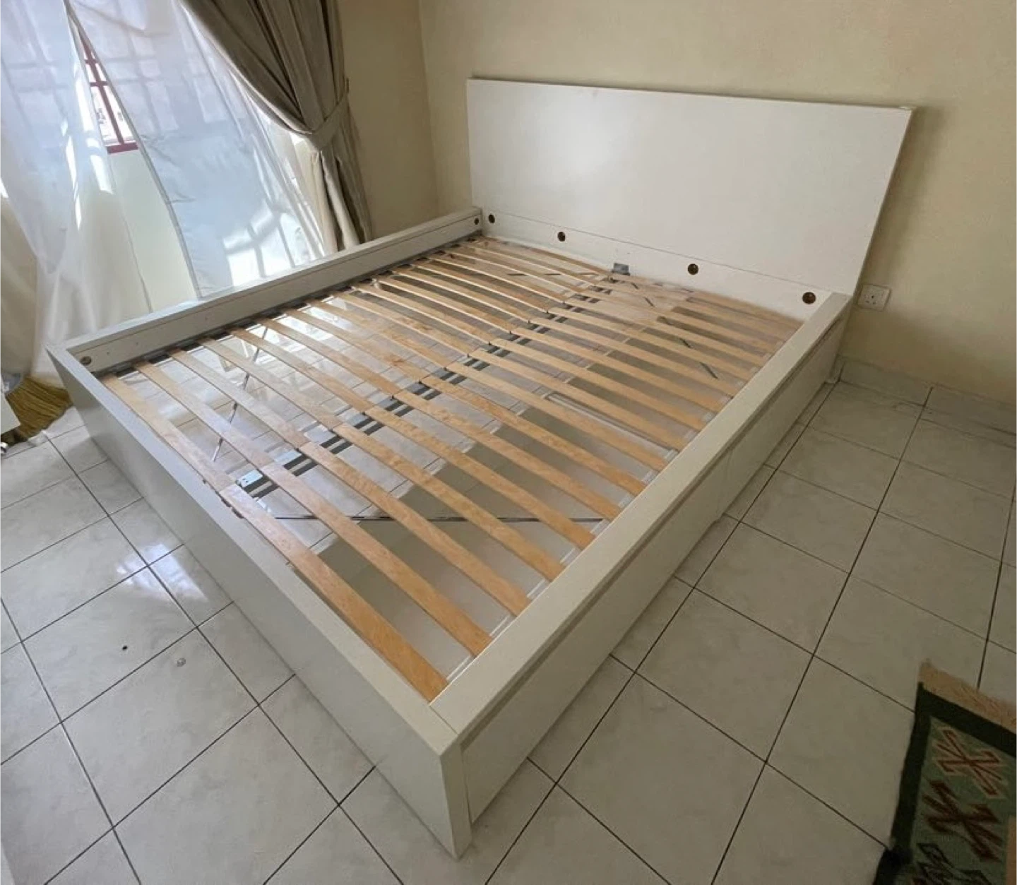 IKEA Malm King Size Bed Frame and 2 Drawers White