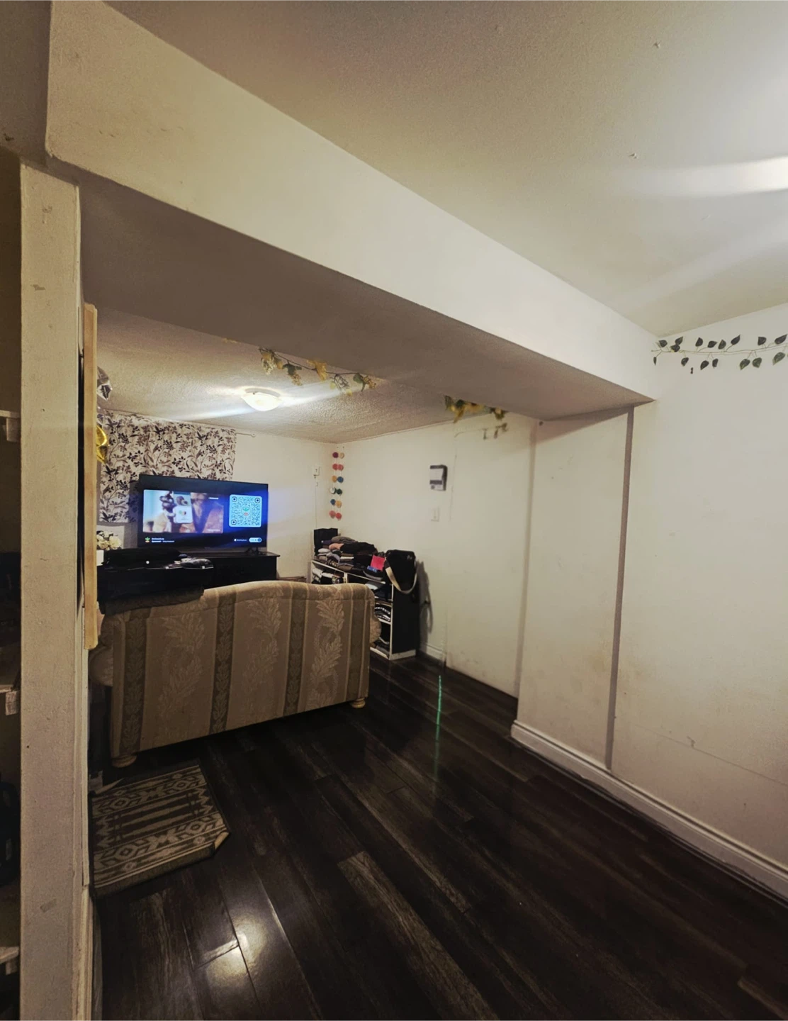 Etobicoke - Basement for rent - photo 2