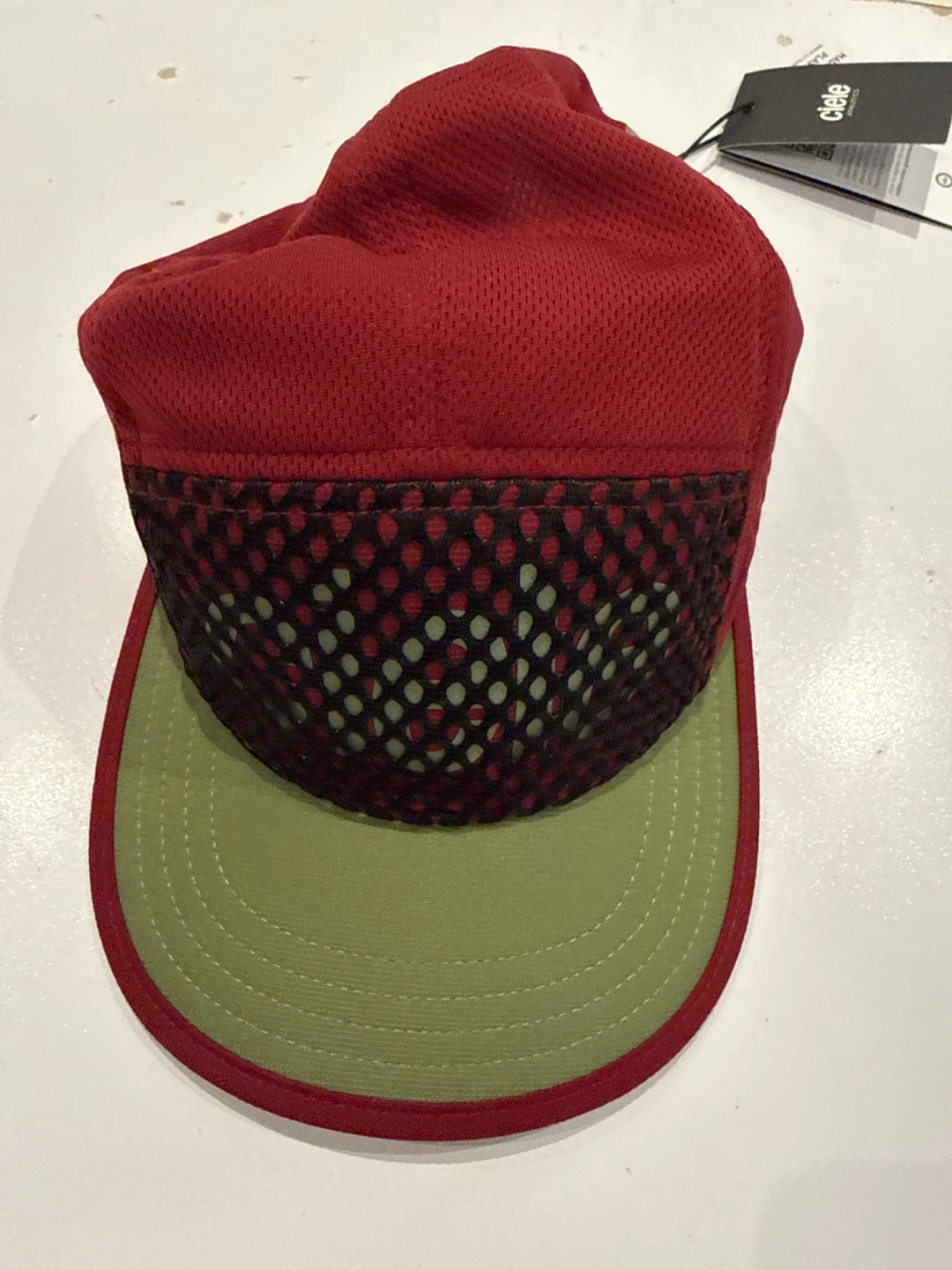 Ciele Athletics Coolwick Cap - Red/Green