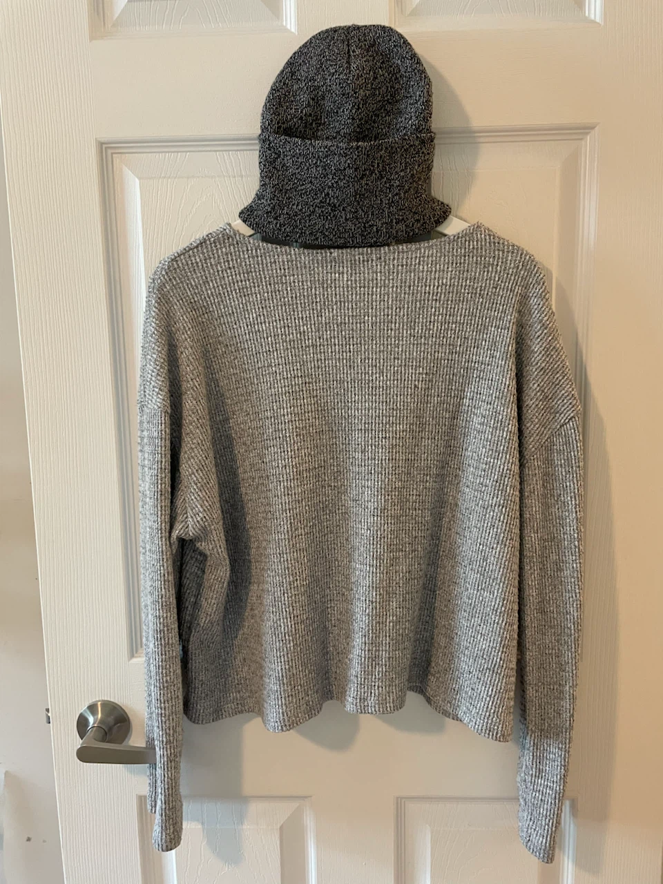 Urban Heritage Sweater and Carhartt Beanie (NWOT) - photo 2