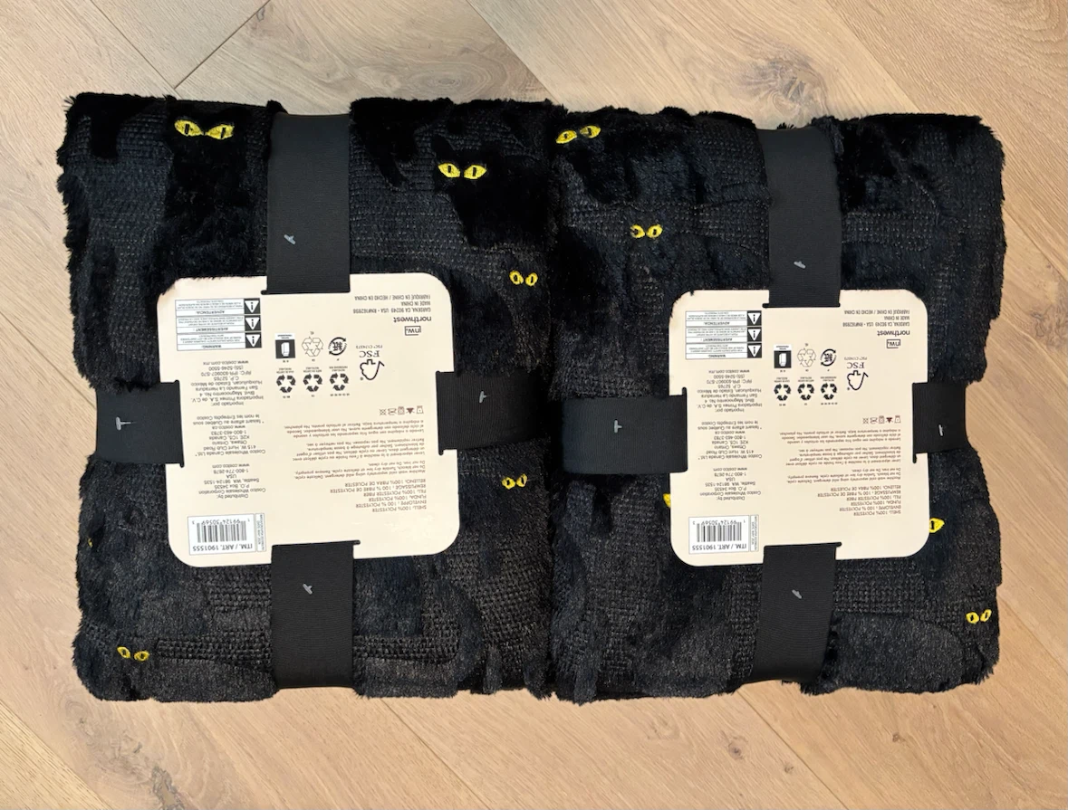 VIRAL TIK TOK COSTCO FAUX FUR HALLOWEEN FALL THROWS (Set of 2) - photo 2