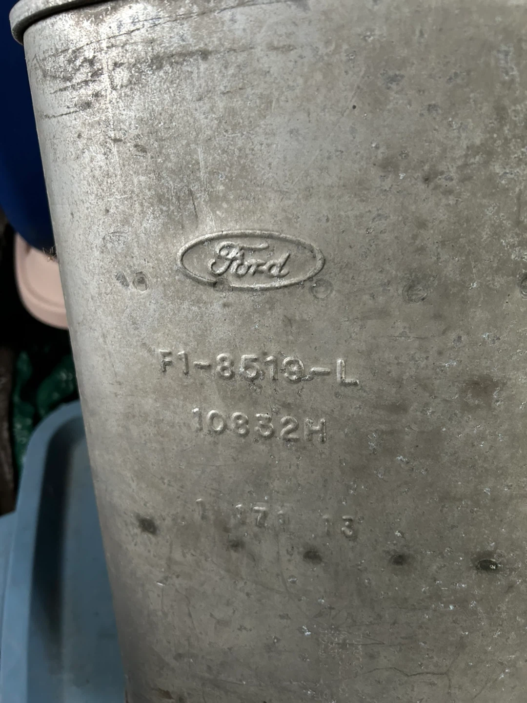 Ford F1-8519-L Exhaust Muffler - photo 2