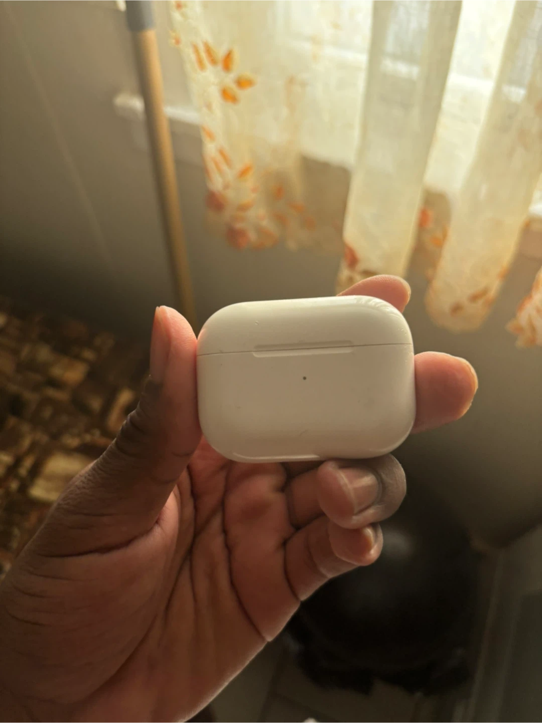 Apple AirPods Pro 2 usb cCharging Case