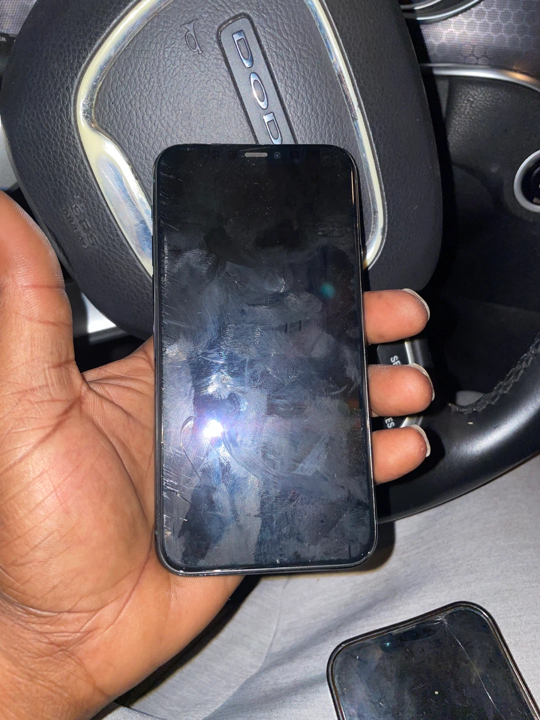 Apple iPhone 11 Pro - photo 2