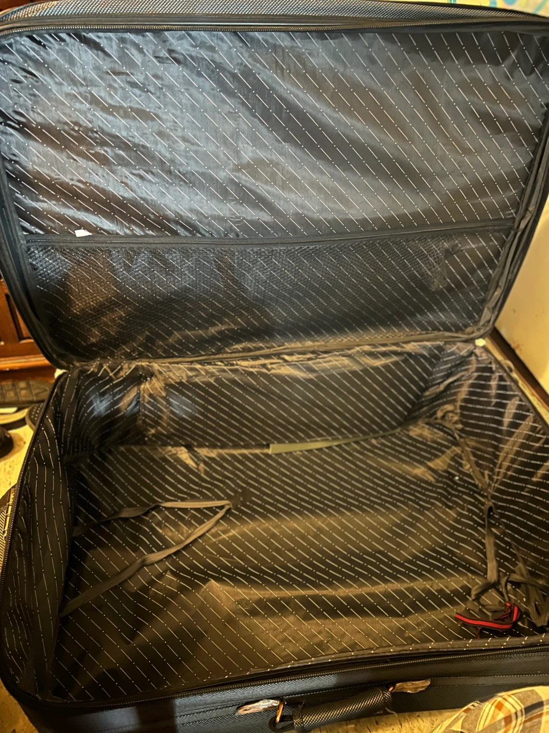 Grey Rolling Check-in Suitcase - photo 4