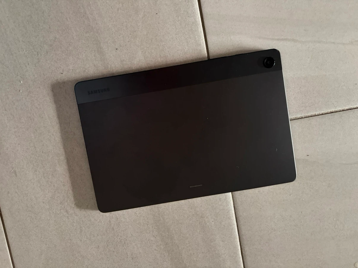 Samsung Galaxy Tab A9+ 5G - photo 2