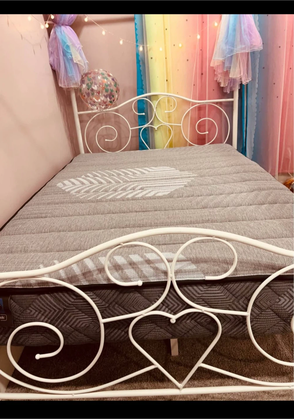 White Metal Bed Frame with Mattress