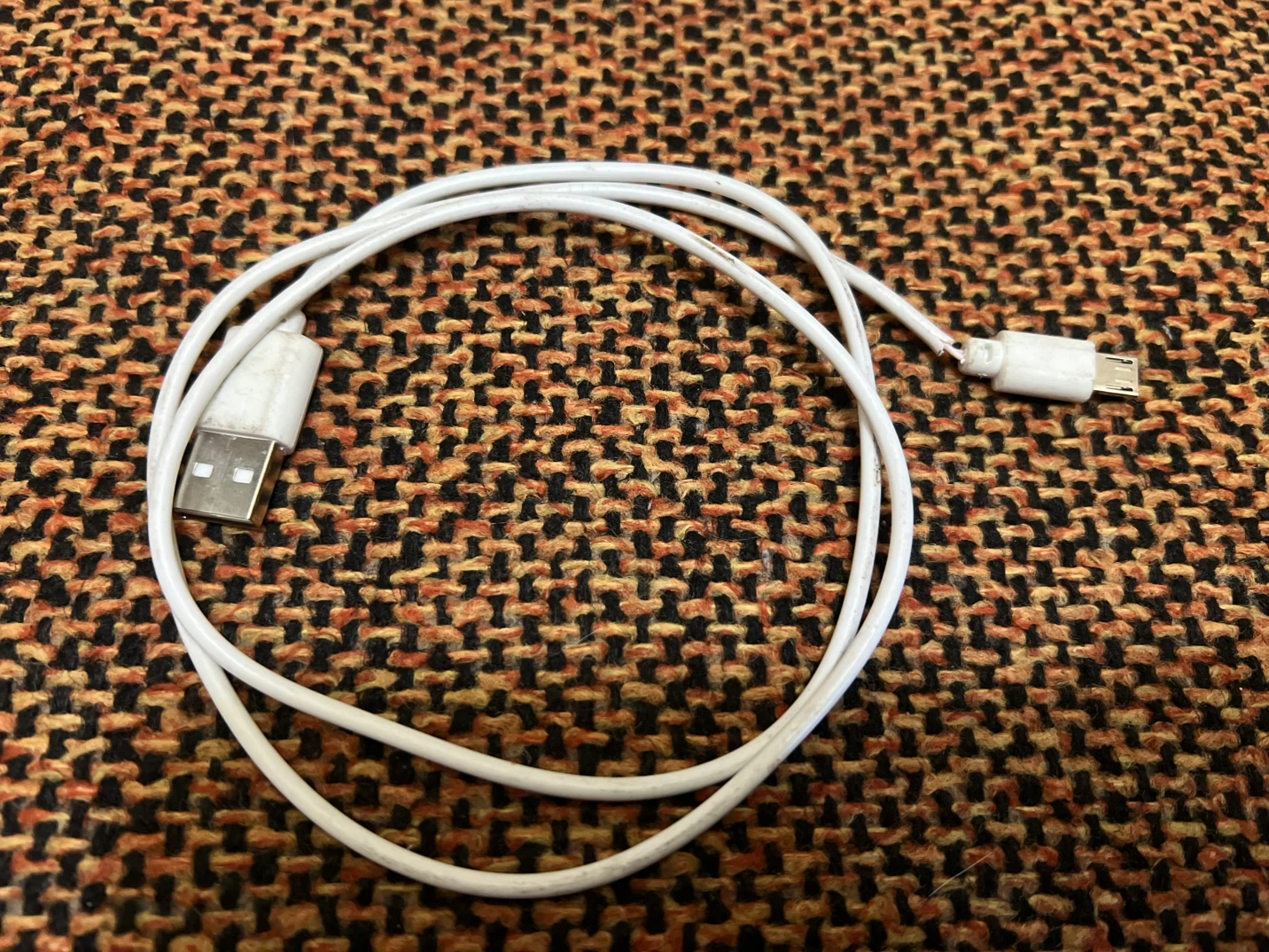 Apple Lightning to USB Cable and Micro USB Cable-price of Each - photo 4