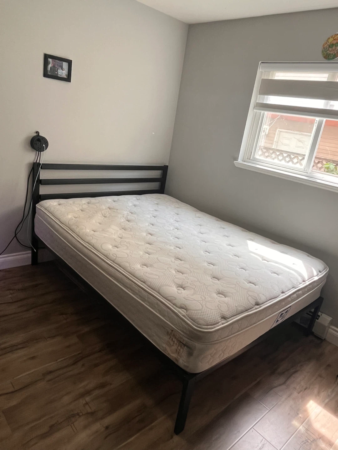 Black Metal Bed Frame with Mattress - photo 3