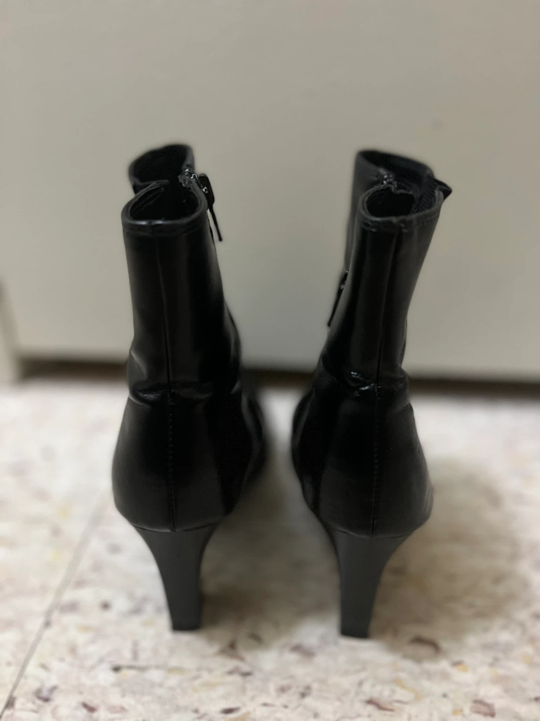 Black Ankle Boots-size 6.5 - photo 3