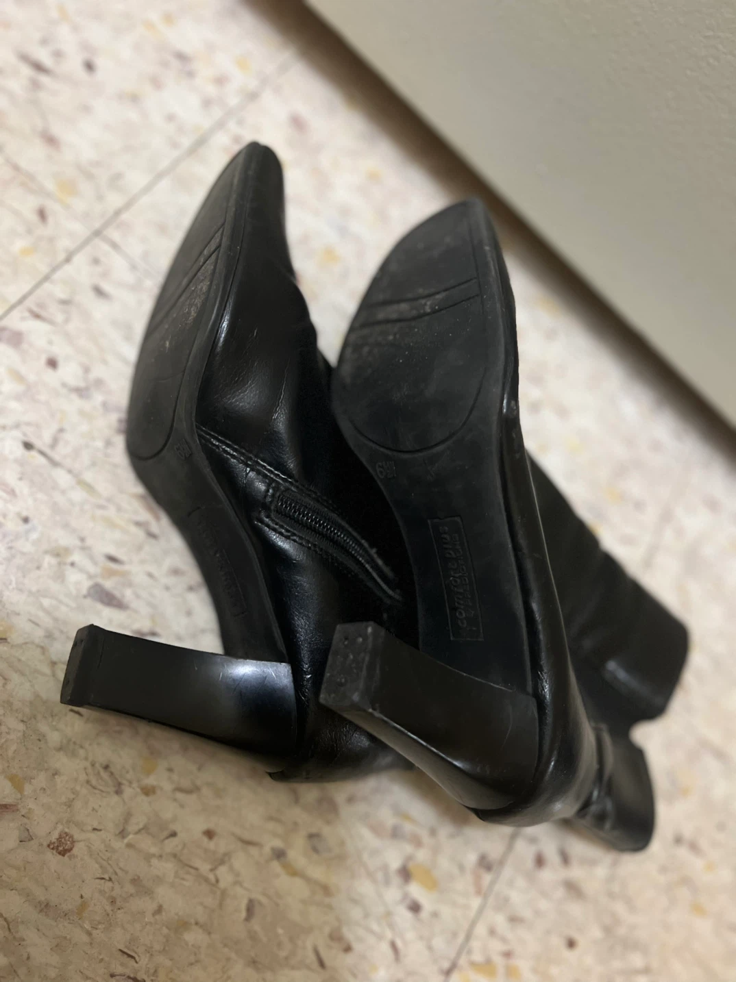 Black Ankle Boots-size 6.5 - photo 4