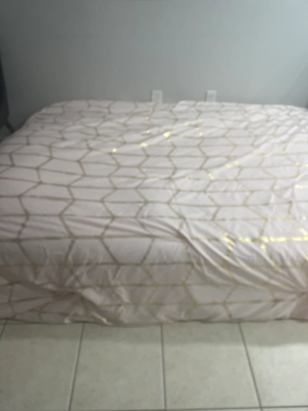 Pink and Gold Geometric Duvet Cover Set (double. Bed)