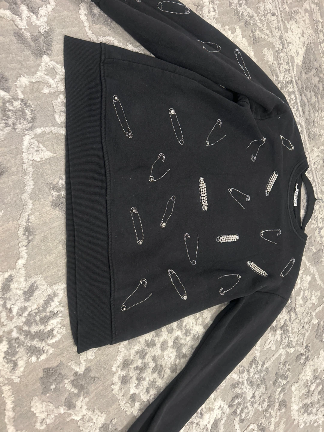 Black Rhinestone Safety Pin Sweatshirt – Made in Turkey