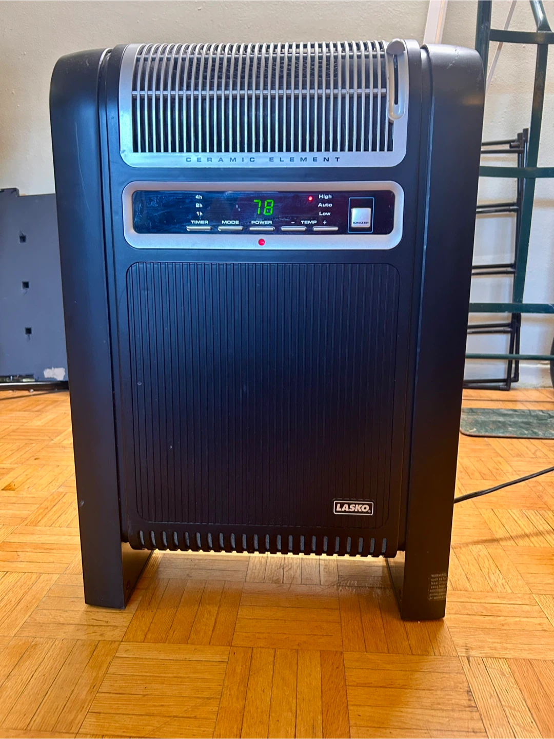 Lasko Ceramic Heater with Ionizer